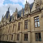 Appartement Le Velours Des Gantiers, Confort Et Hospitalité En Plein Centre Historique